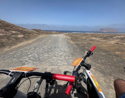 Rent a bike & Safari La Graciosa, ACAYMO