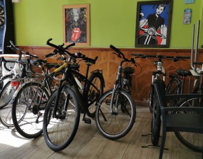 Rent A Bike Cafe