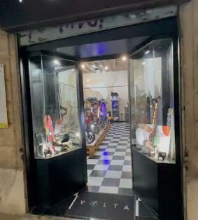 VOLTA – S. a Domicilio Gratis – Tienda y Taller: Patinetes Eléctricos y Bicicletas