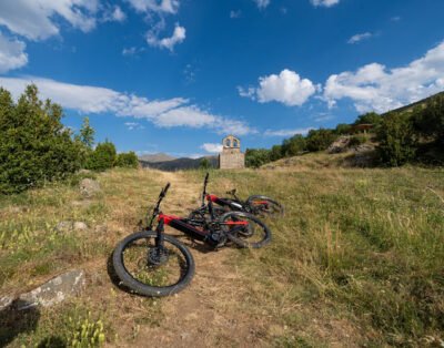 Alquiler de Bicicletas BTT y eléctricas Ebike en Barruera, Aigüestortes y Vall de Boí – Besiberriebike