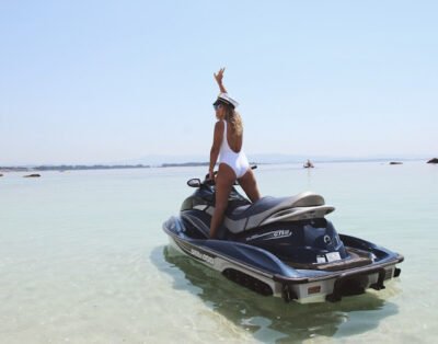 Vilajet Alquiler de motos de agua