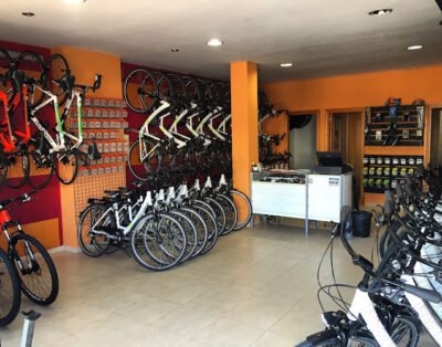 Ciclos Mora Rent a bike Specialized/Scott/ Bianchi/Bergamont