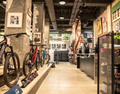 Trek Bicycle Girona